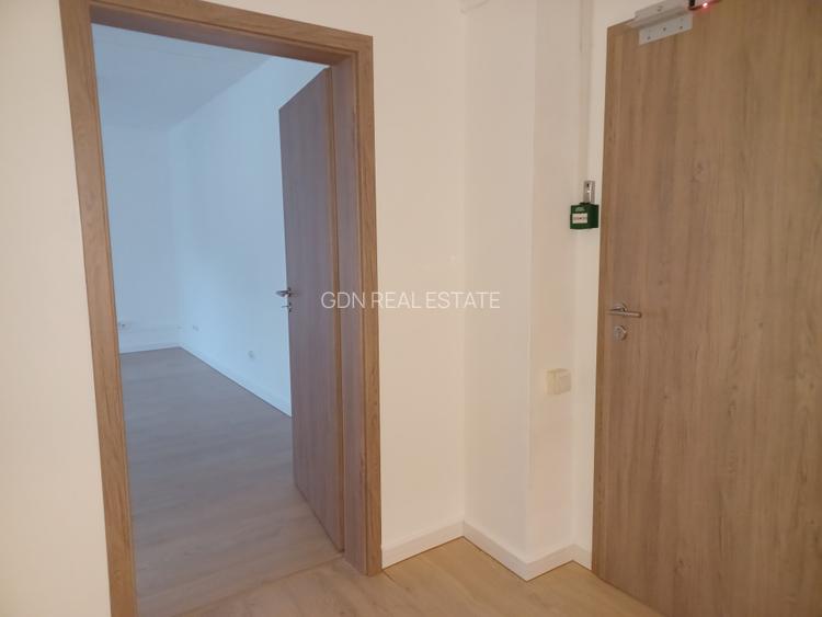 Spatiu birou central, versatil - 6