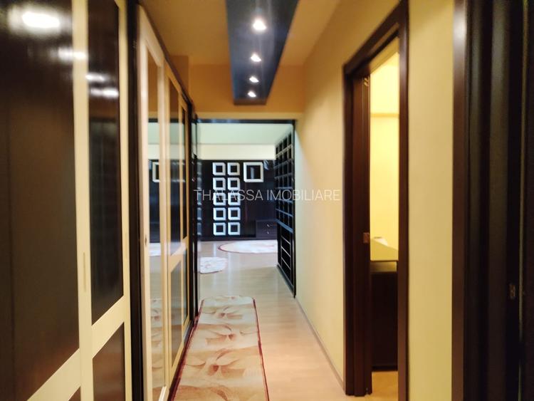 3 camere lux Universitate - KFC - 10