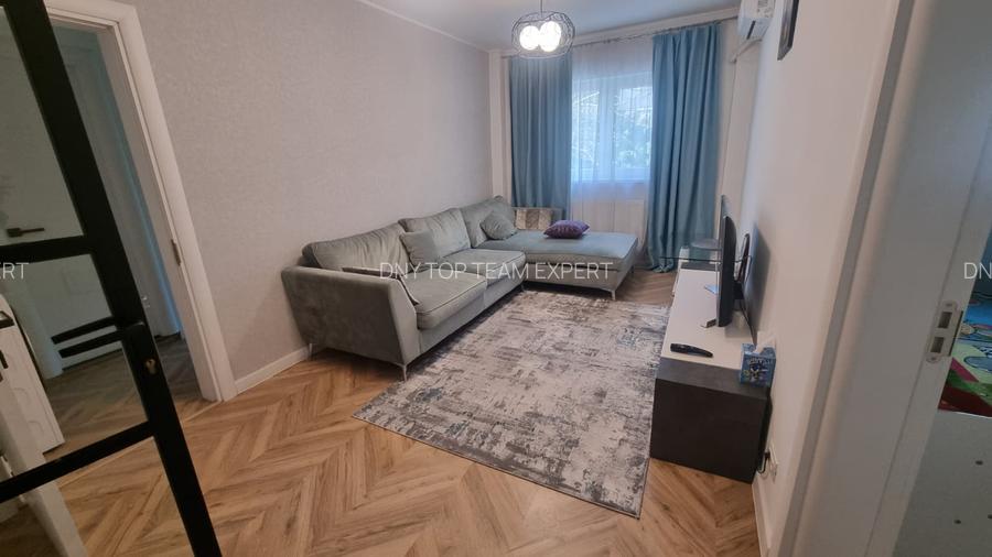 Apartament 4 camere, centrală proprie, parcare, 5 min metrou Apărătorii Patriei - 2