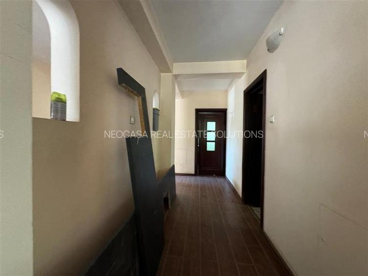 Vila Iancu Nicolae // 450 mp utili // 841 mp teren // Necesita renovare - 31