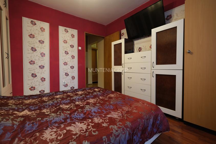 CRANGASI - Piata Crangasi, apartament 2 camere decomandate, etaj 1/8 - 6