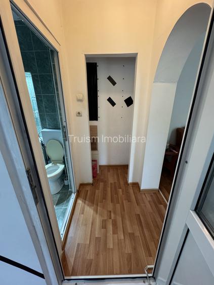 Apartament 2 camere, confort 1 semidecomandat, etaj 2/4 – pozitie excelenta - 9