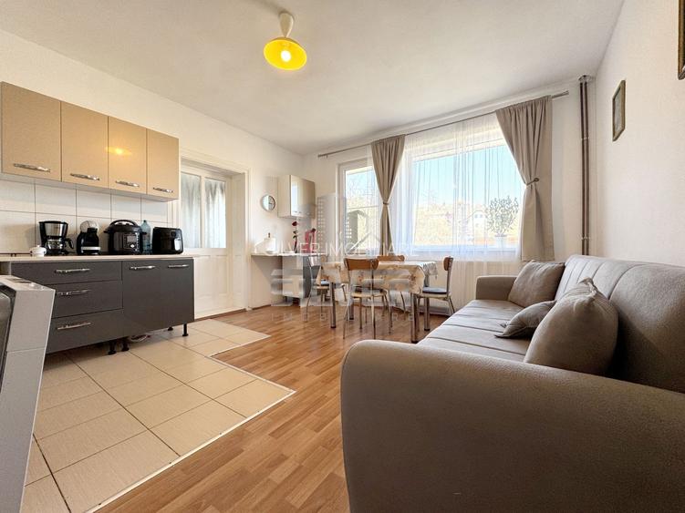 Casa pe 3 niveluri cu teren de 1900 mp in Com. Baisoara. - 9