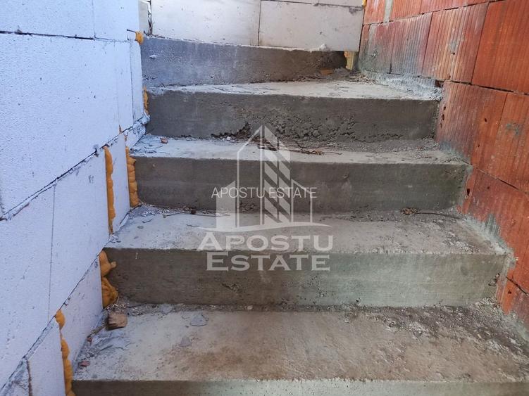 Vila, la rosu, de vanzare, in Sofronea, jud. Arad. - 8