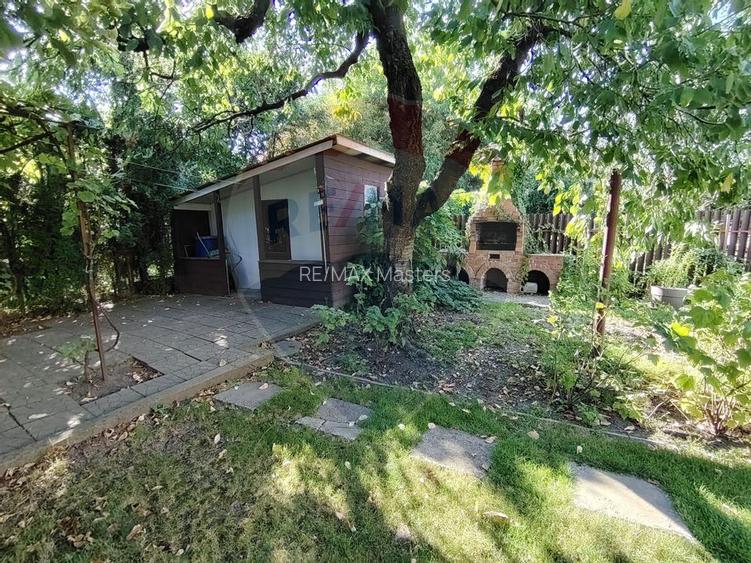 Casă / Vilă cu 8 camere de vânzare în zona Central - 49