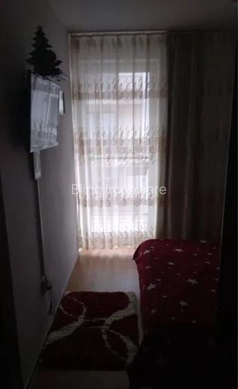Apartament decomandat, 50 mp, balcon, zona Florilor - 3