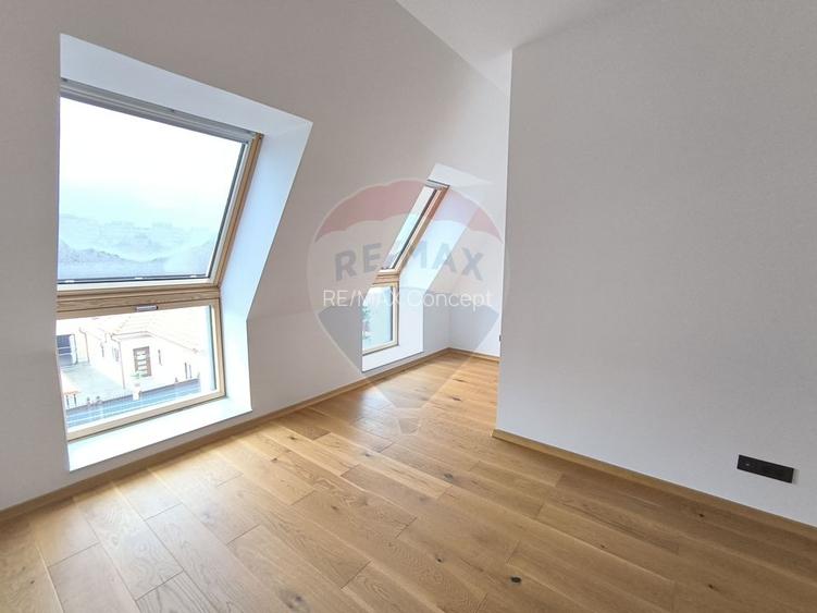 Casă de vanzare - 37