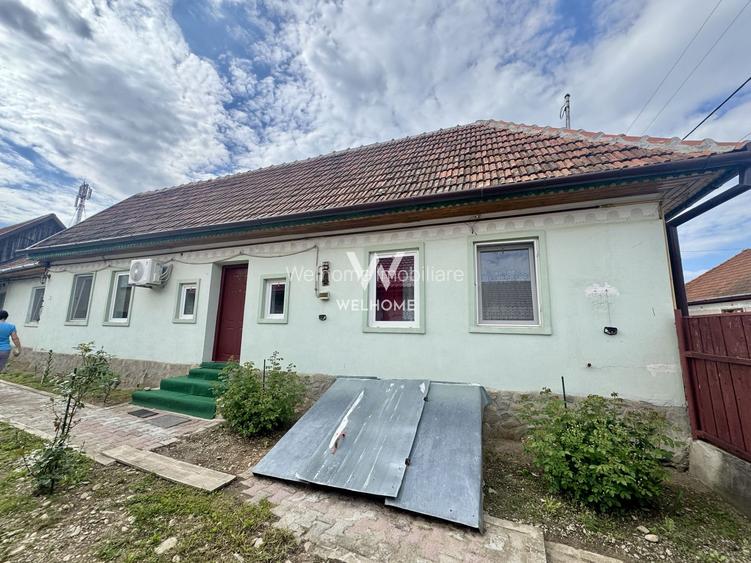 Casa individuala in Arpasu de Sus, teren mare, partial renovata - 23
