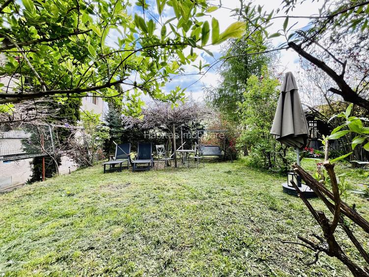 Vilă 4 familii | Apartament + mansardă | Curte 98 mp - 48
