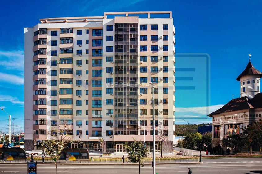 Spatiu la bulevard Nicolina - Rond vechi - 9