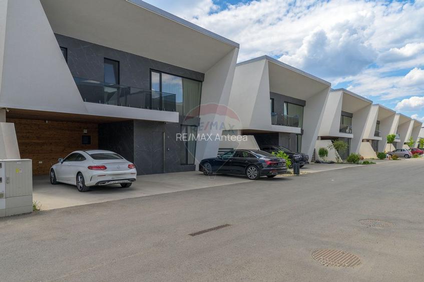 Arhitectură, tehnologie și lifestyle premium într-o vilă spectaculoasă - 50