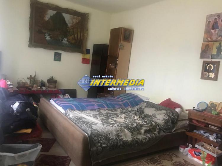 Casa de vanzare cu 3 camere in Alba Iulia zona Centru - 5