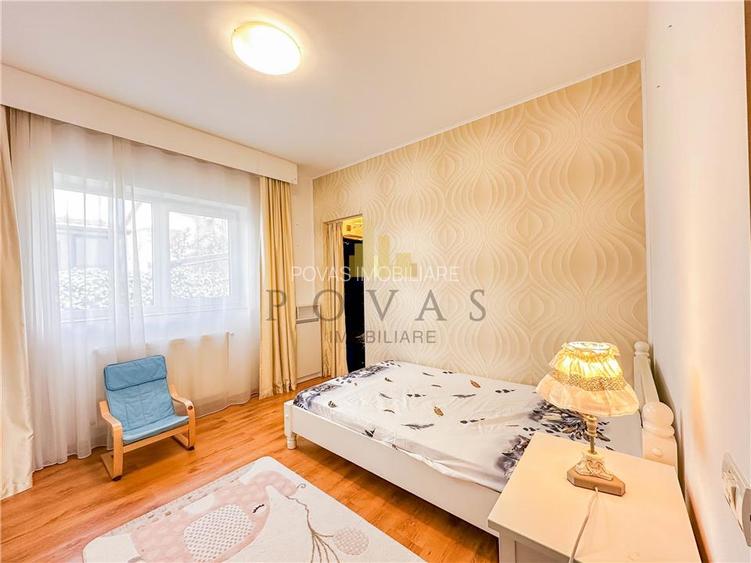 Inchiriere Casa Tunari 6 Camere - 6