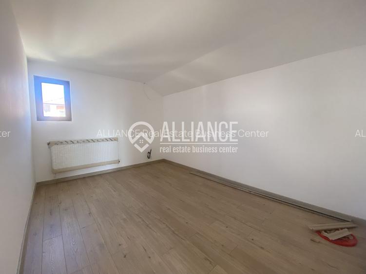 VALU LUI TRAIAN(COD 07) -Casa P+M 5 camere cu teren de 300 mp - 12