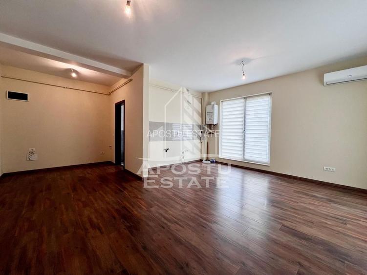 Apartament 2 camere de inchiriat, nemobilat, parcare proprie, Giroc - 2
