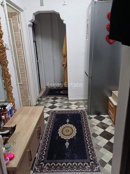 De vânzare – Apartament 2 camere, zona Casa de Cultură - decomandat - 5