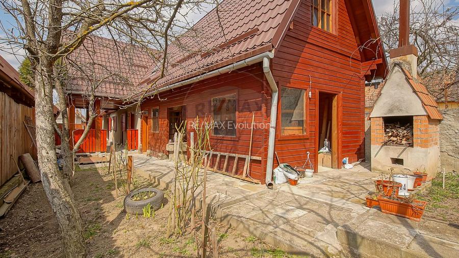 Casă autentică cu teren de 1310 mp, liniște și acces rapid către oraș - 32