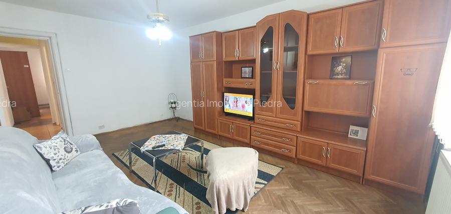 Inchiriez apartament 2 camere,decomandat,zona Calea Dumbravii ( Dioda ),etaj 3 - 2