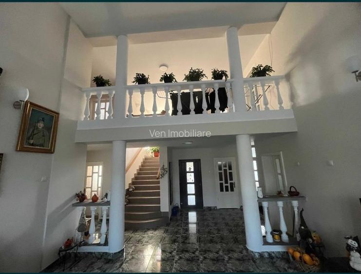 Casă spațioasă + teren intravilan-Sigmir-275 mp utili-teren 3300mp - 3