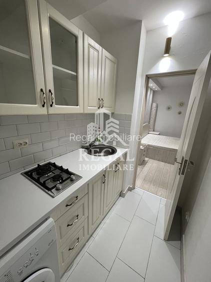 Garsonieră de închiriat – modernă, complet utilată, în zona centrală - 6