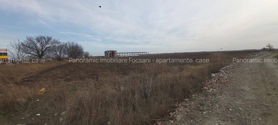 Terenuri intravilane de vanzare Focsani ,4,5 Ha Focsani - 25