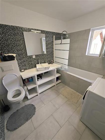 Apartament 3 camere, 61 mp, parcare! Zona Terra! - 9