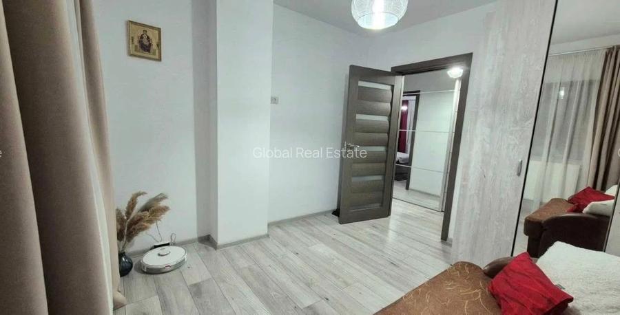 3 Camere Zona Km 4- Str Ederei Loc Parcare - 6