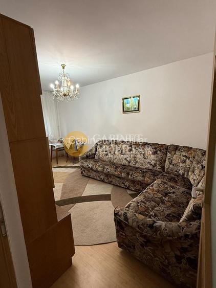 PODUL DE FIER - 2 CAMERE DECOMANDAT - ETAJ INTERDEMIAR - BLOC DIN 1980 - 2