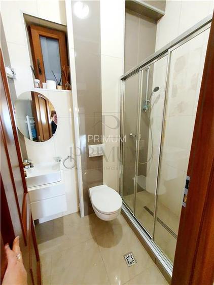 MEDICINA - 3 CAM - SPATIOS - GARAJ IN CF - BOXA - CENTRALA PROPRIE/AC - ZONA SUP - 16