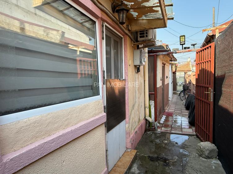 Comision 0% - Zona Stadion - Casa cu 3 camere si dependinte - 2