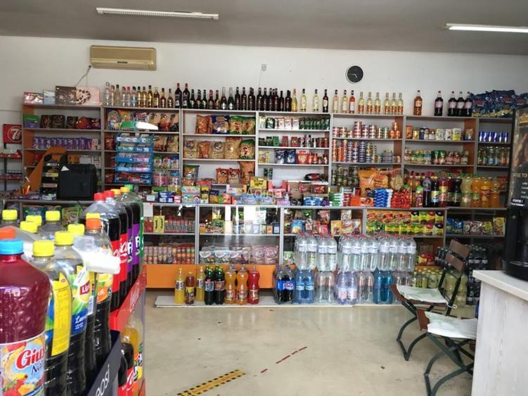 Casa cu spațiu și vad comercial, Băita (centru) - 4