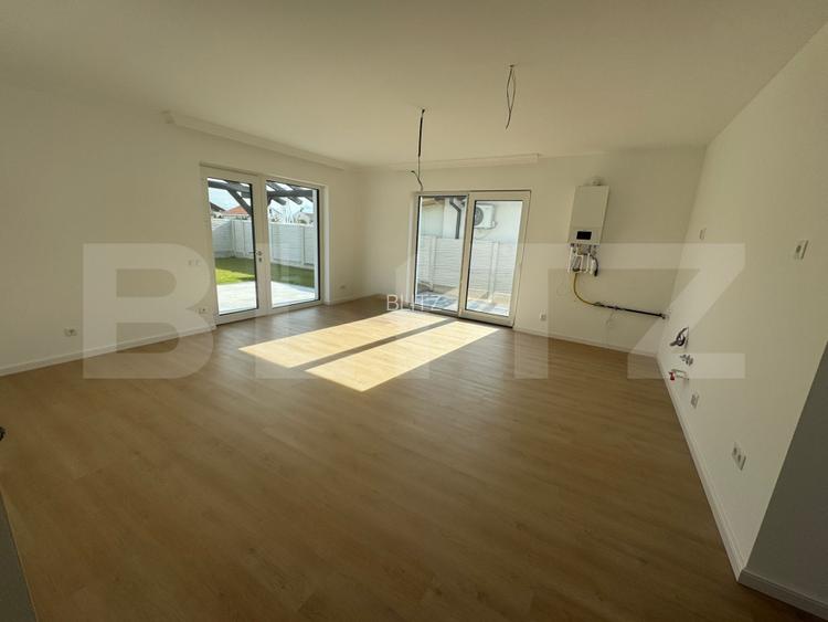 Casă individuală 90.30 mp, teren 387 mp, zona Orizont - 3