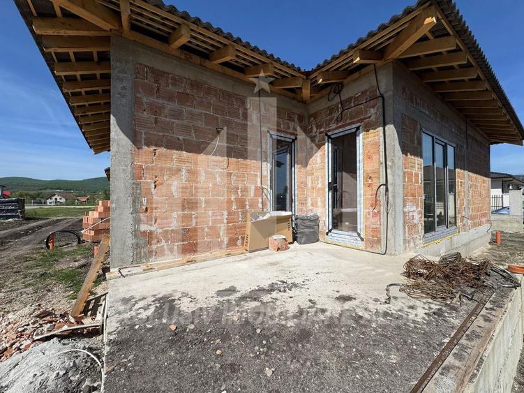 Casa individuala | 115 mp | 399 mp teren | Toate utilitatile | Orizont