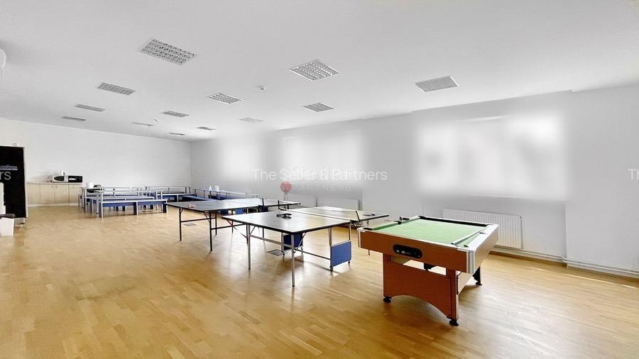 Central - Suprafata Generoasa - 36