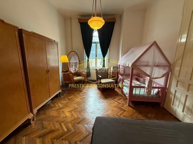 Apartament deosebit in Palat istoric 110 mp+ Balcon deschis- Piata Sf. Gheorghe - 10