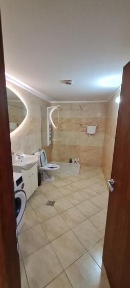 Vand apartament 3 camere