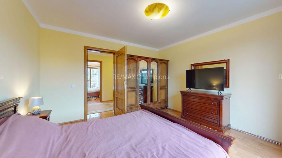 Casă de vânzare Bran Sohodol teren  intravilan 10.331 mp două locuințe - 14