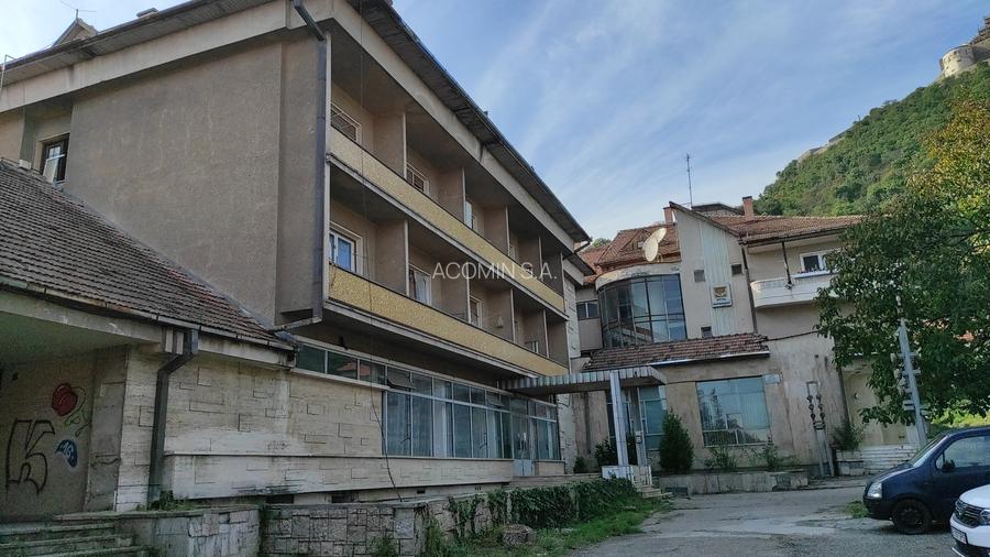 HOTEL DE VANZARE - 3