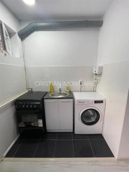 Garsoniera, Mobilata-utilata, Renovata, Hipodrom, Etaj 2 - 4