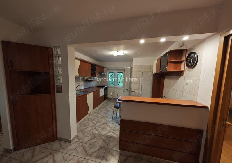 Apartament 3 camere Uverturii/ Decomandat/ Etaj intermediar - 8