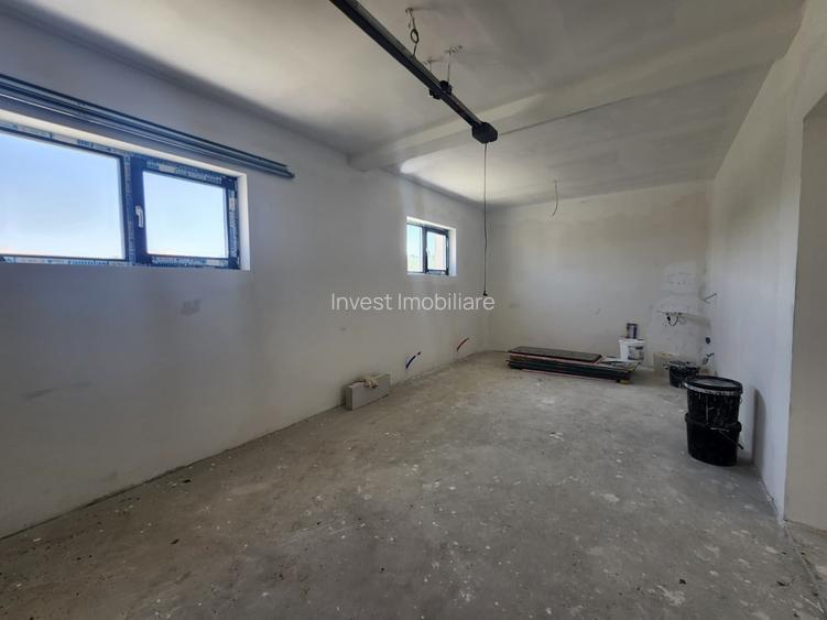 Casa individuala , 4 camere, 3 bai, garaj 26 mp , terasa 40 mp, VALEA ADANCA - 17