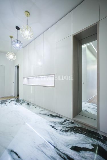 Penthouse de lux la padure,5 camere, 275 mp,  imobil boutique, 3950 Eur plus TVA - 3