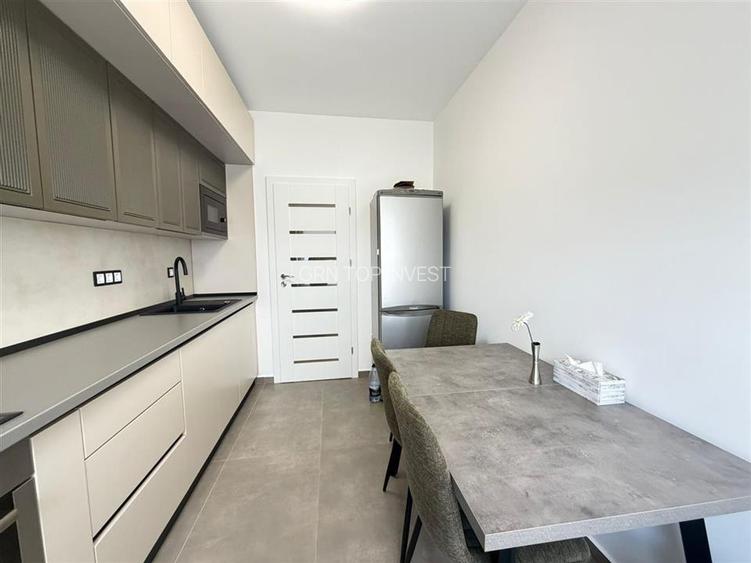 Apartament 3 camere 2 bai balcon parcare zona Calea Surii Mici - 9