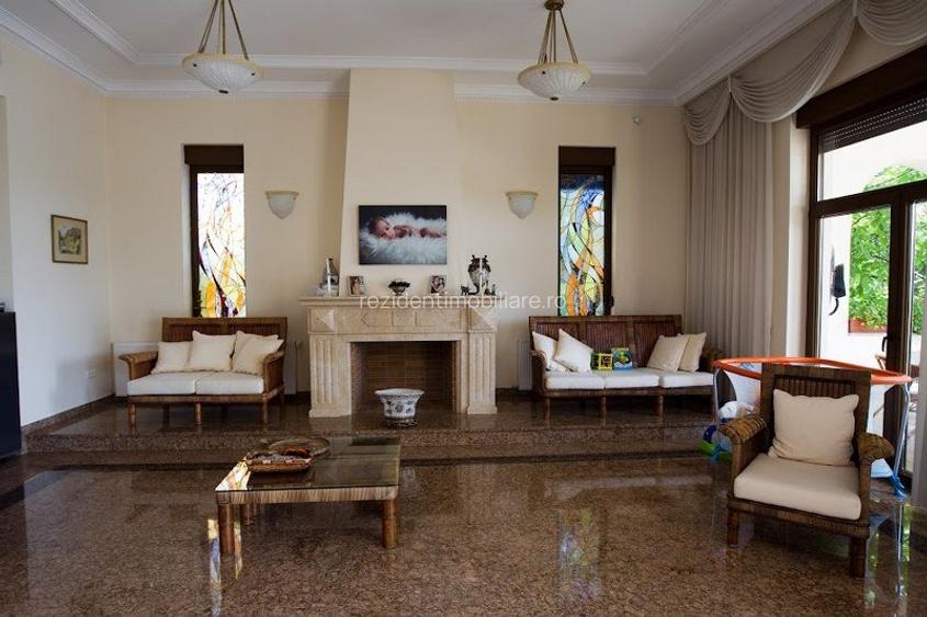 VILA  MEDITERANEANA DE PE MALUL LACULUI SNAGOV - 18