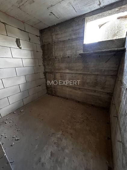 Casa la rosu de vanzare in Alba Iulia - 5