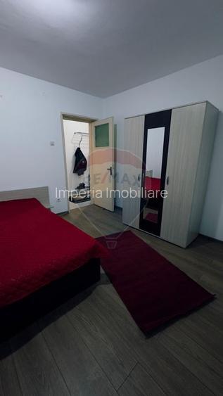 3 camere decomandat, etaj 3, bilateral, 73mp, vis-a-vis de Sara - 8