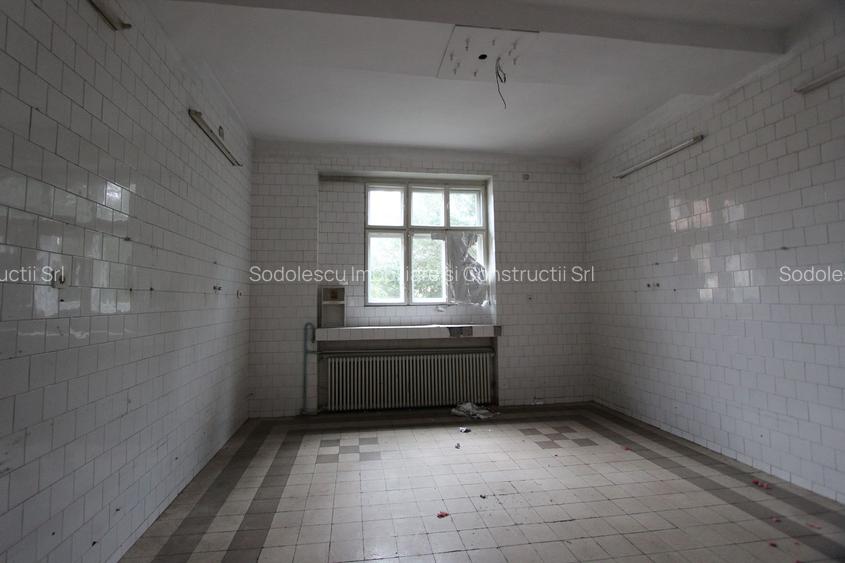 Imobil pretabil cladire de birouri, clinica medicala - Central - 36