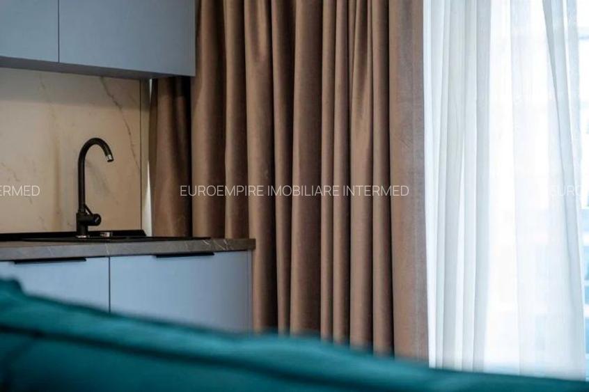 VÂNZARE STUDIO EXCLUSIVIST CU VEDERE LA MARE - 2