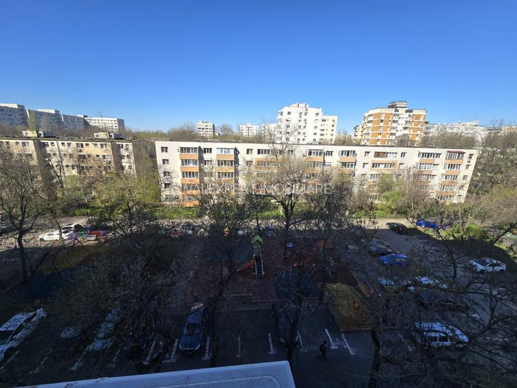 Metrou Costin Georgian, garsoniera  et. 5, supraf. 31mp, mobilata si utilata. - 7