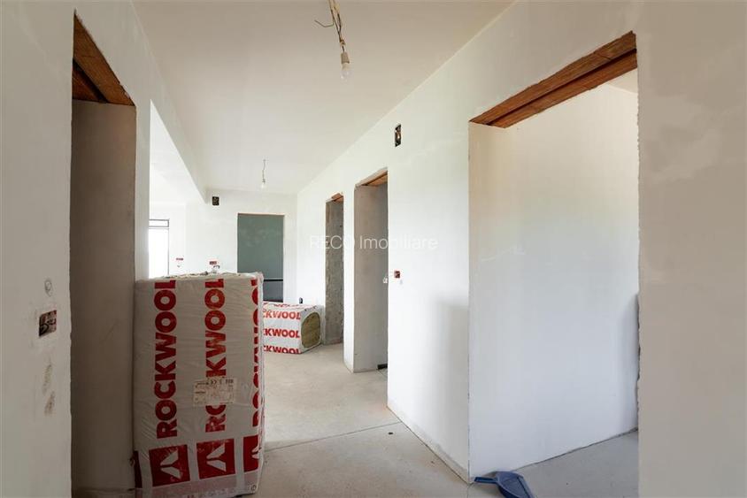 Casa cu living+3 camere cu panorama si teren mare pe Sofiei - 19